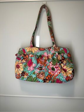 Vera Bradley 100% Silk Lisa B Floral Shoulder Bag